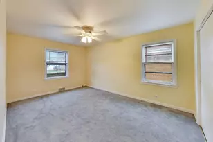 5858 N Louise Ave, Chicago, IL 60646 - Photo 15