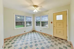 5858 N Louise Ave, Chicago, IL 60646 - Photo 13