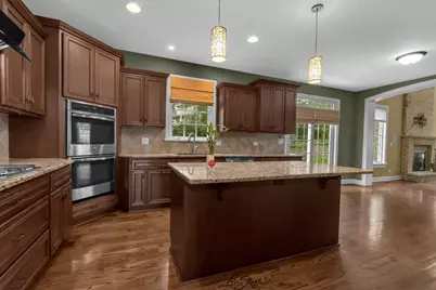 9023 Park Hill Court, Hickory Hills, IL 60457 - Photo 19