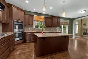 9023 Park Hill Ct, Hickory Hills, IL 60457 - Photo 19