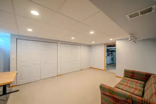 932 E 55th St, Chicago, IL 60615 - Photo 17
