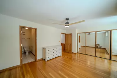 932 E 55th Street, Chicago, IL 60615 - Photo 13
