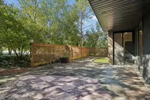 5500 Hillcrest Ln, Lisle, IL 60532 - Photo 21