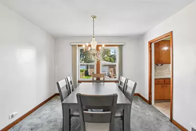 9739 S Woodlawn Avenue, Chicago, IL 60628 - Photo 5