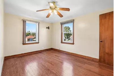 9739 S Woodlawn Avenue, Chicago, IL 60628 - Photo 9