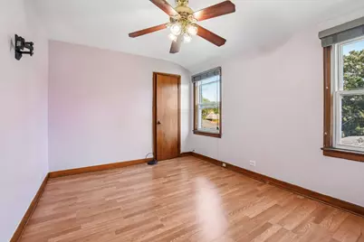 9739 S Woodlawn Avenue, Chicago, IL 60628 - Photo 11