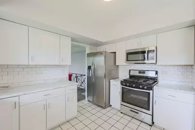 1601 N Rosetree Lane, Mount Prospect, IL 60056 - Photo 11