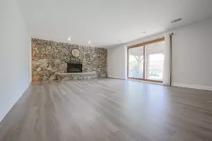 1601 N Rosetree Ln, Mount Prospect, IL 60056 - Photo 17