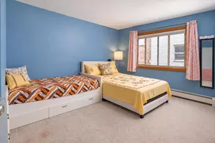 7019 N Ridge Blvd, Chicago, IL 60645 - Photo 11