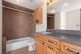 [Address not provided], Chicago, IL 60610 - Photo 17