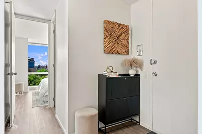 340 W Diversey Parkway #815, Chicago, IL 60657 - Photo 3