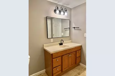 320 E Elm Street, Sycamore, IL 60178 - Photo 7