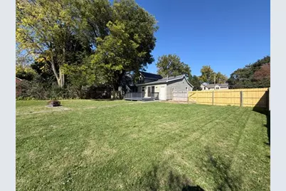 320 E Elm Street, Sycamore, IL 60178 - Photo 21