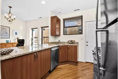 1654 W Farwell Avenue #2i, Chicago, IL 60626 - Photo 9