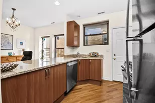 1654 W Farwell Ave, Chicago, IL 60626 - Photo 9