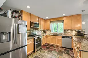 4511 Crab Orchard Dr, Hoffman Estates, IL 60192 - Photo 9