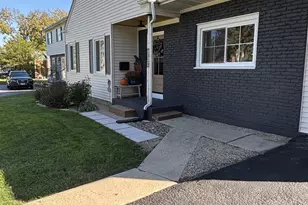 1319 Evergreen Rd, Homewood, IL 60430 - Photo 1