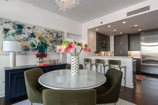 21 E Huron St, Chicago, IL 60611 - Photo 9