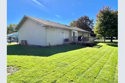 1315 W 9th Street, Belvidere, IL 61008 - Photo 3