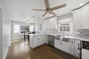 5721 S Mobile Ave, Chicago, IL 60638 - Photo 7