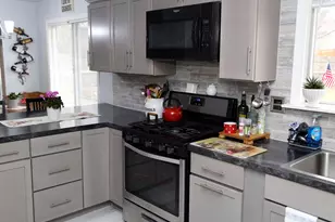 55 S Windsor Pl, Mundelein, IL 60060 - Photo 13