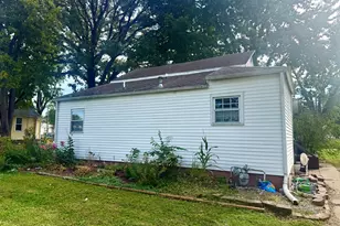 329 W Marquette St, Princeton, IL 61356 - Photo 3