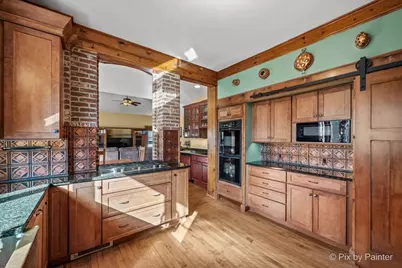 138 S Princeton Avenue, Villa Park, IL 60181 - Photo 19