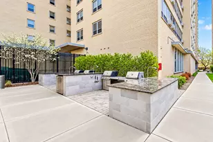 3950 N Lake Shore Dr, Chicago, IL 60613 - Photo 25