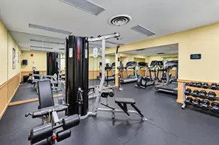 3950 N Lake Shore Dr, Chicago, IL 60613 - Photo 17