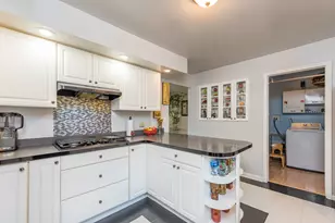 19 E Washington St, Round Lake Park, IL 60073 - Photo 7