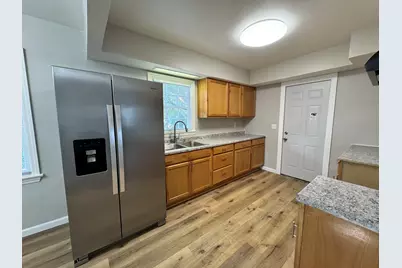 1619 Evergreen Street, Rockford, IL 61101 - Photo 5