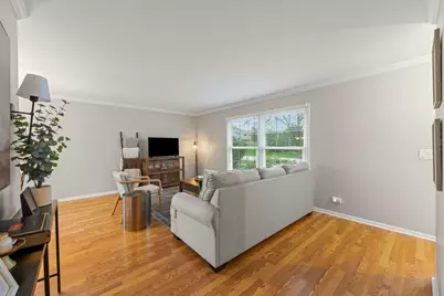 1020 S Prospect Street, Wheaton, IL 60189 - Photo 5
