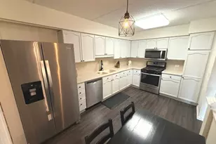 5 S Pine St, Mount Prospect, IL 60056 - Photo 9