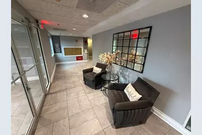5 S Pine Street #407B, Mount Prospect, IL 60056 - Photo 3
