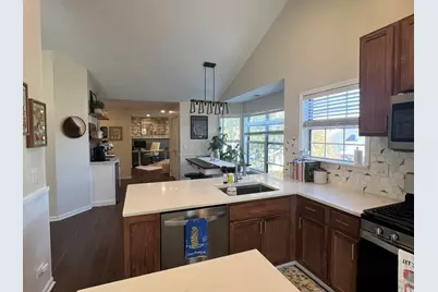 418 Hill Court #418, Wauconda, IL 60084 - Photo 5