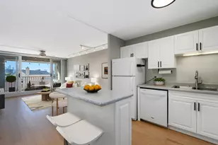 1960 N Lincoln Park West Ave, Chicago, IL 60614 - Photo 3