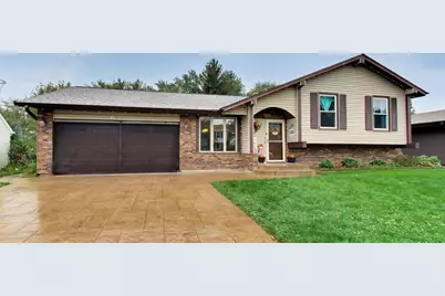 63 Lockman Circle, Elgin, IL 60123 - Photo 1