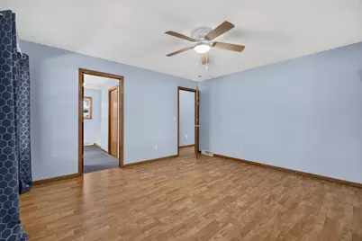 10210 Sharon Lane, Hebron, IL 60034 - Photo 15