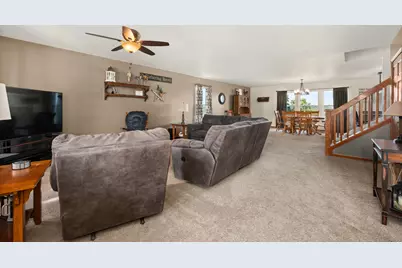 103 Evergreen Drive, Kirkland, IL 60146 - Photo 5