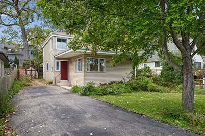 907 Jackson Avenue, Wauconda, IL 60084 - Photo 1