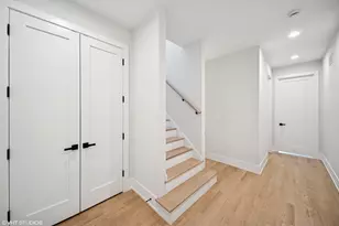 967 E 62nd St, Chicago, IL 60637 - Photo 3