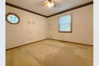 85 Hilldale Road, Fox Lake, IL 60020 - Photo 9