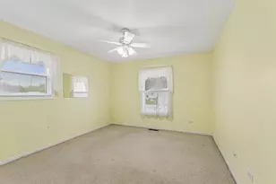 1200 Wilcox St, Joliet, IL 60435 - Photo 11