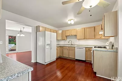 301 Stevens Court, Grayslake, IL 60030 - Photo 9