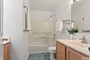 301 Stevens Ct, Grayslake, IL 60030 - Photo 17