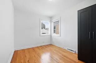 6230 W Foster Ave, Chicago, IL 60630 - Photo 9