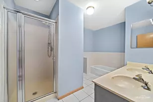 87 Townsend Cir, Naperville, IL 60565 - Photo 13