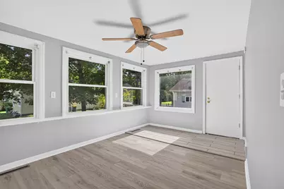 326 S Walnut Street, Sycamore, IL 60178 - Photo 13