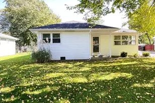 3606 Bobwhite Ln, Rolling Meadows, IL 60008 - Photo 1