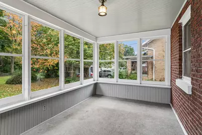 615 Gates Avenue, Aurora, IL 60505 - Photo 11
